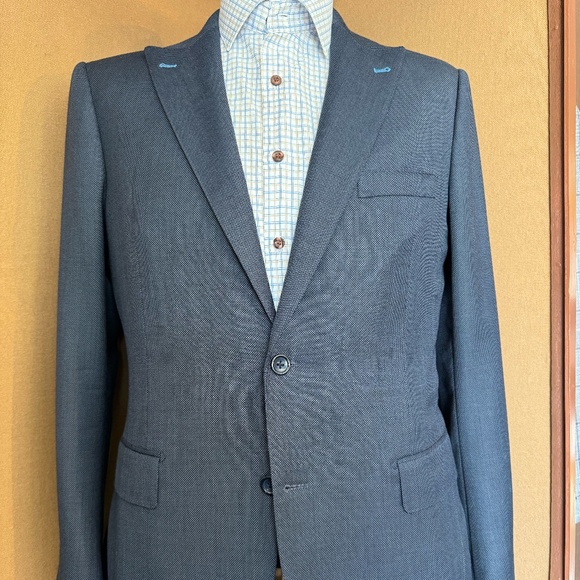 Size 40 Forest blue nail head with peak lapel 2 button suit - Picture 1 of 5